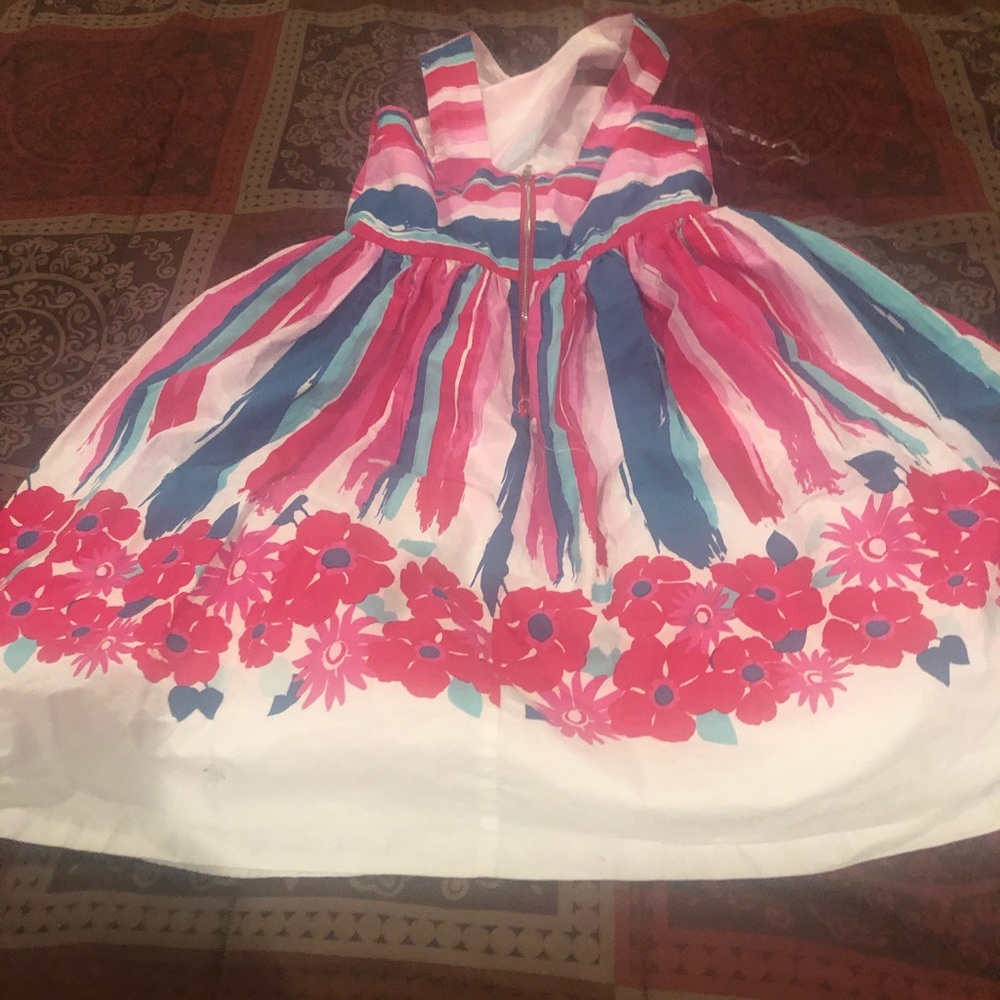 Spring dress - Picture 3 of 4